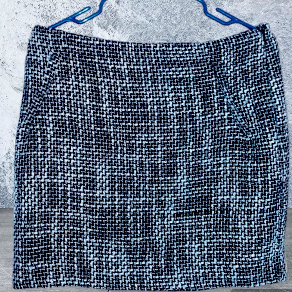 Women’s Plaid Print B&W Tweed Mini Skirt